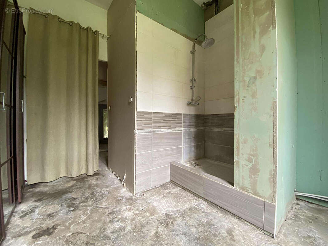 Maison à NEUILLY-SAINT-FRONT