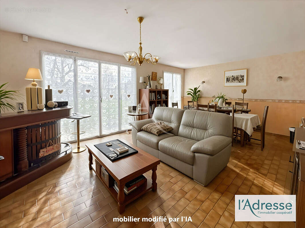 Maison à LA FEUILLIE