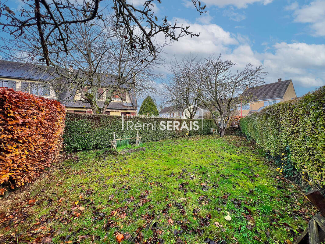 Maison à CONDE-SUR-NOIREAU