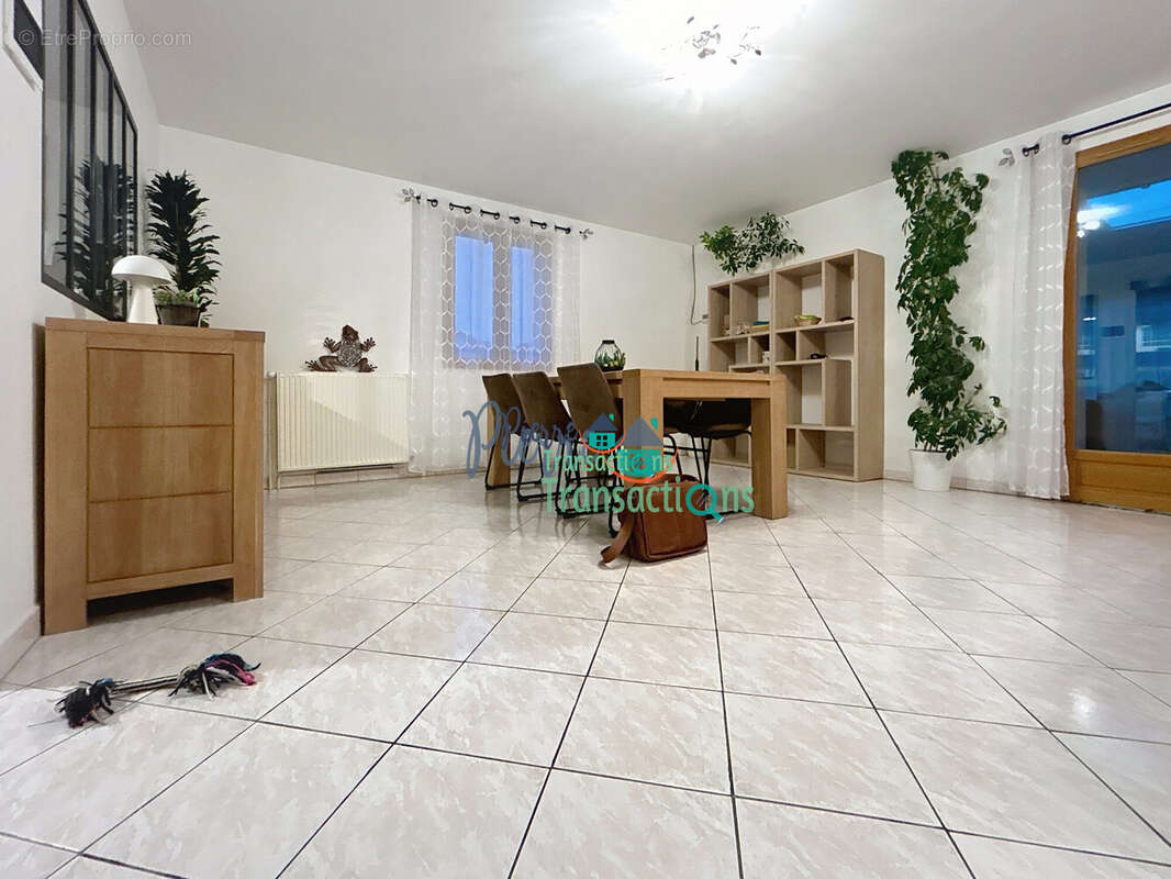 Maison à LILLEBONNE