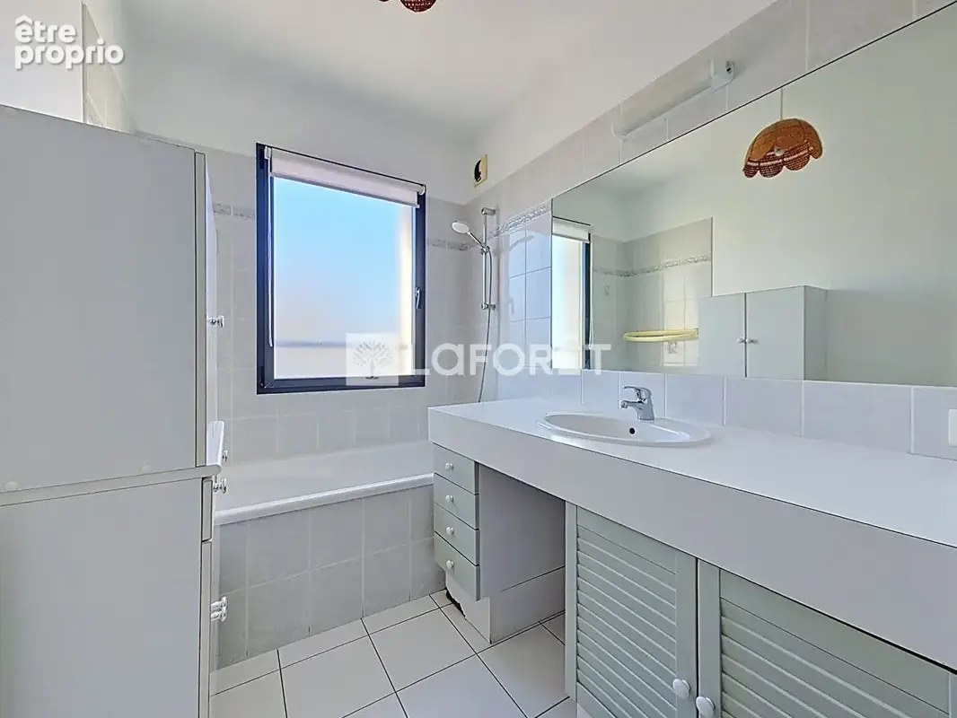 T3 de 73 m² avec terrasse, dernier étage et grand garage - photo 13