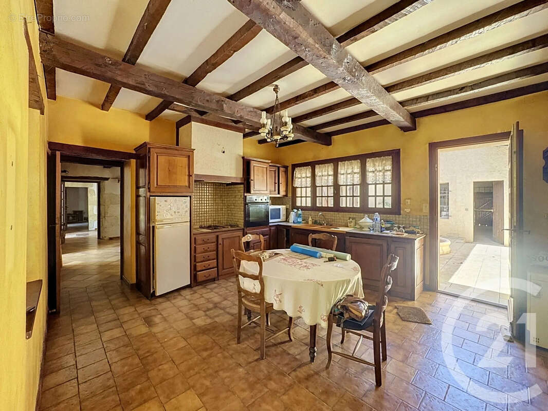 Maison 288 m² à Vic-Fezensac  - photo 12