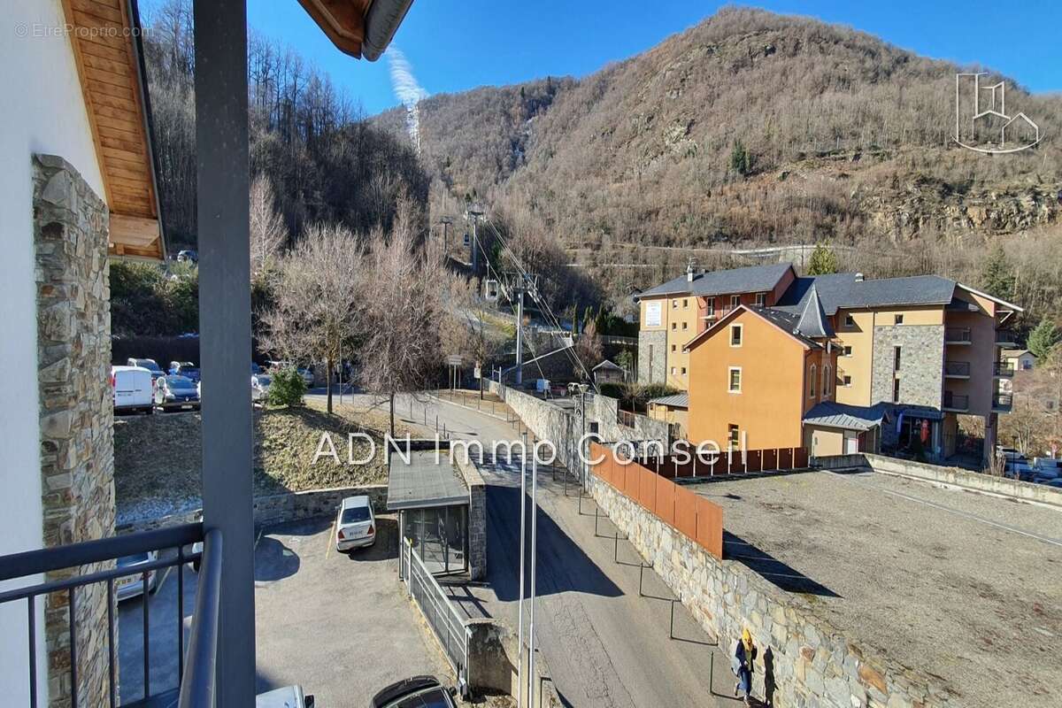 Appartement à AX-LES-THERMES