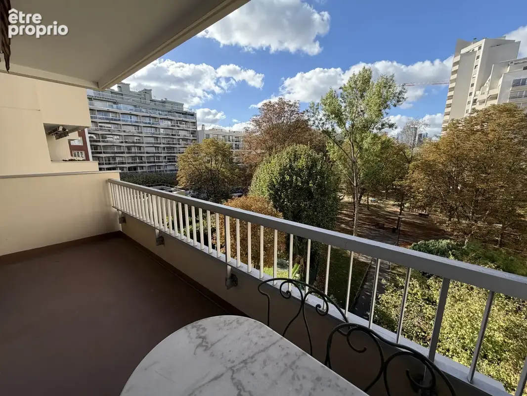 EXCLUSIVITE - BECON - 4P de 86 m2 en étage avec 16m2 d'espaces extérieurs - photo 2