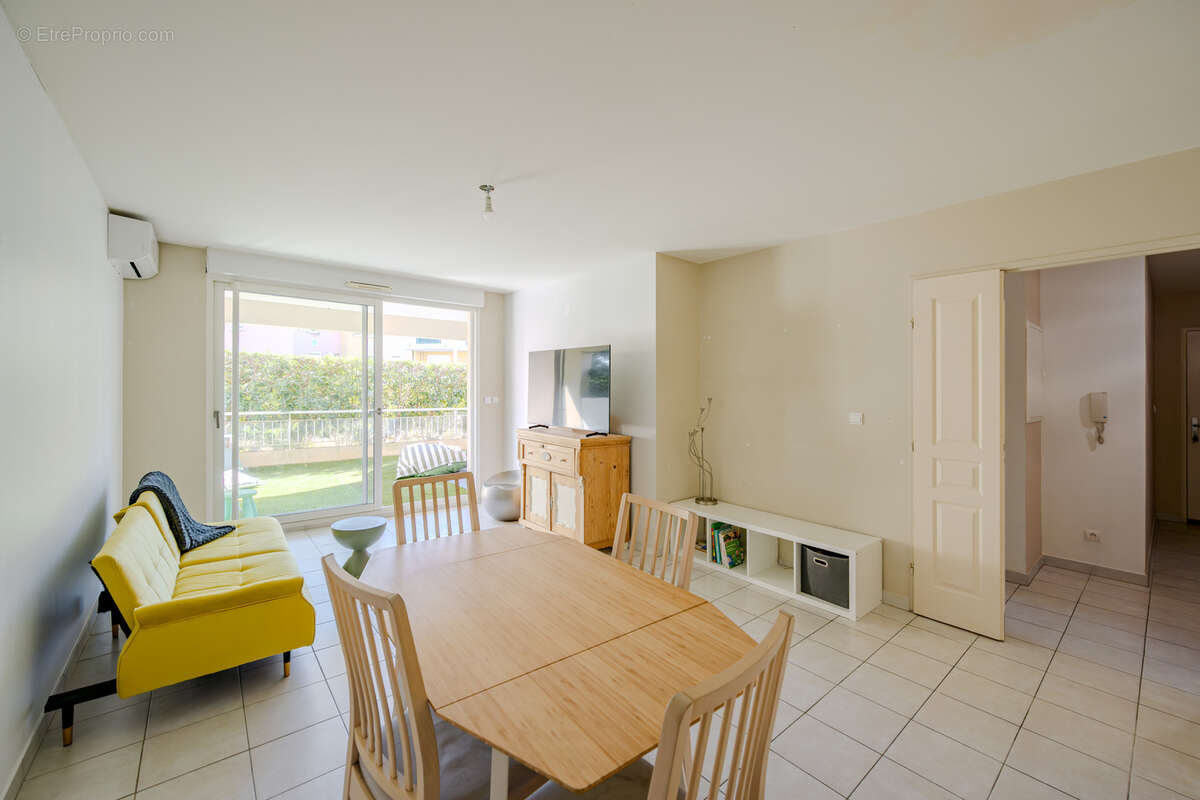 Appartement à HYERES