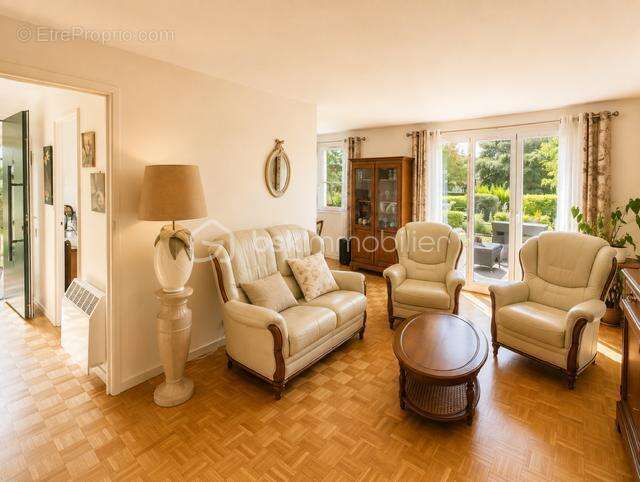 Maison de plain-pied - la commanderie des templiers ii sur 775 m2 de terrain - photo 5