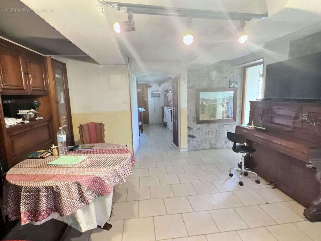Appartement à LANTOSQUE