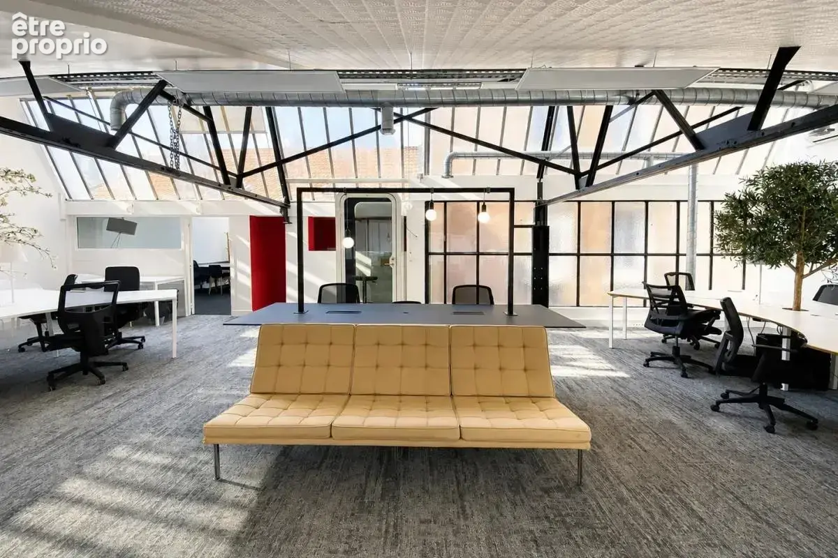 Immeuble industriel RDC+ 1er des années 30, esprit Loft à vendre à Boulogne Billancourt. Très belle Hauteur sous plafond - photo 2
