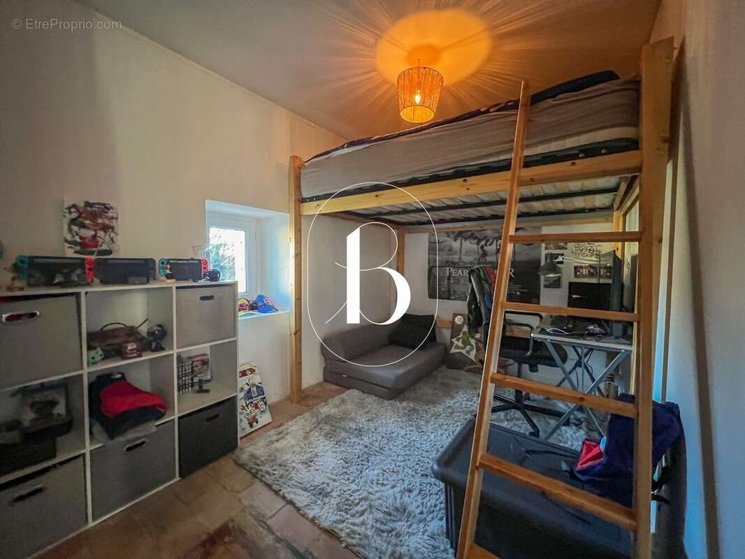 Maison à BARJAC