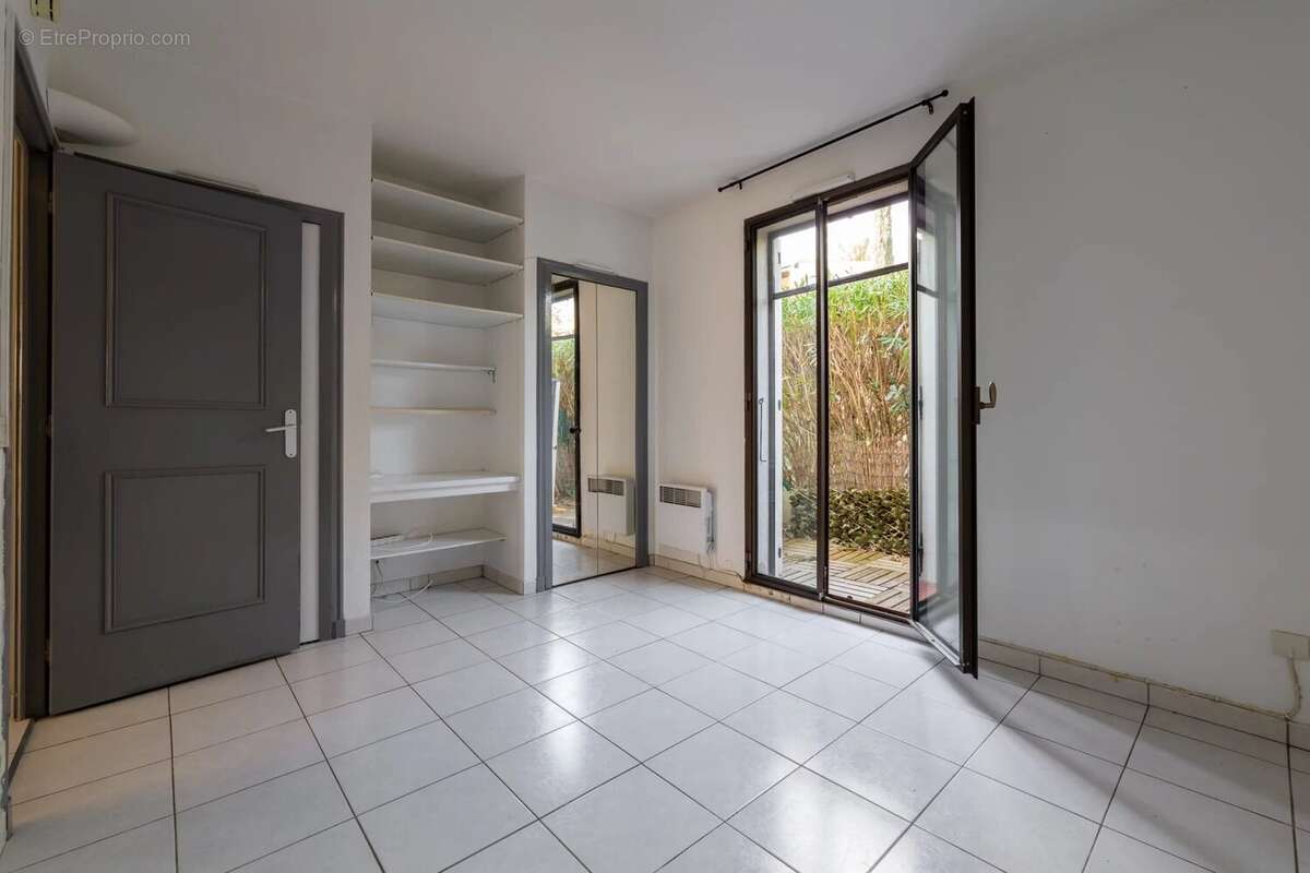 Appartement à VILLENEUVE-LOUBET