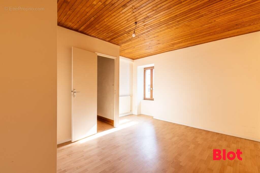 Maison à LA BOUEXIERE