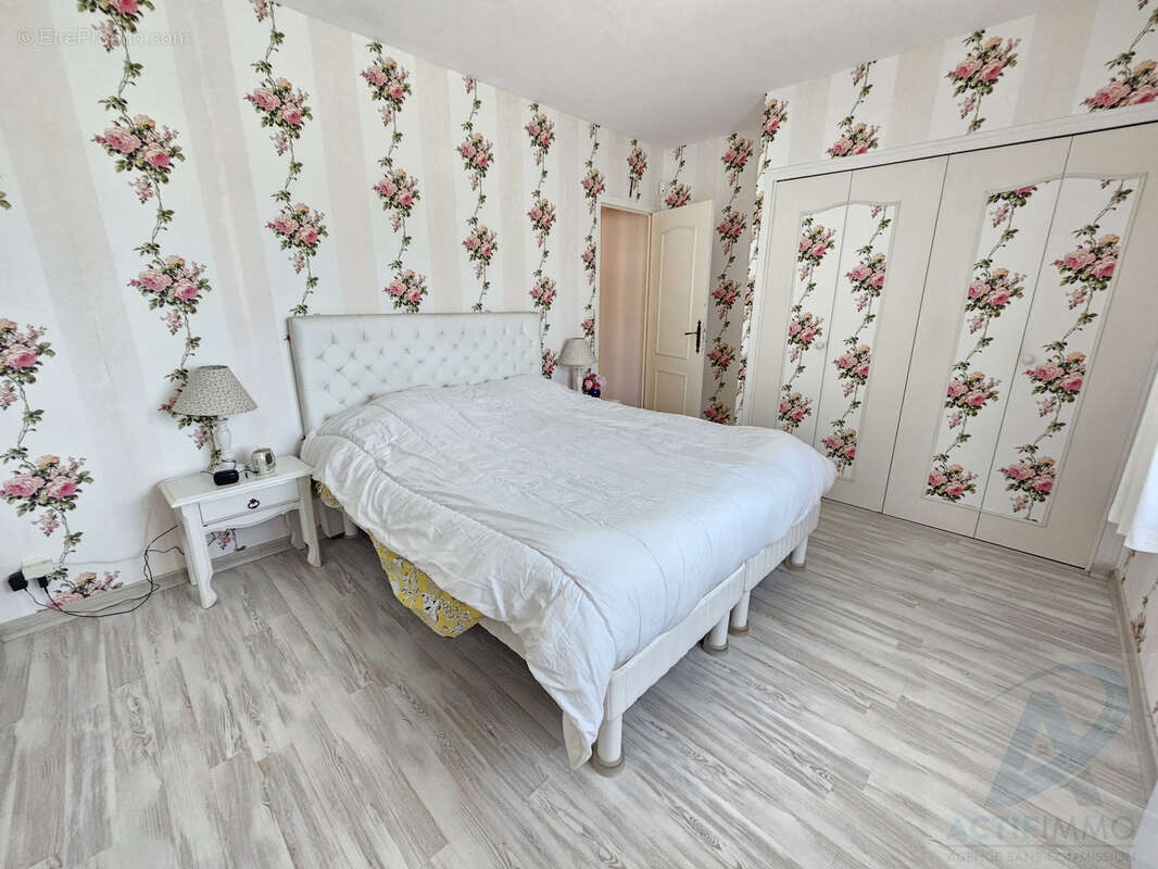Maison à SAINT-GEORGES-DES-GROSEILLERS