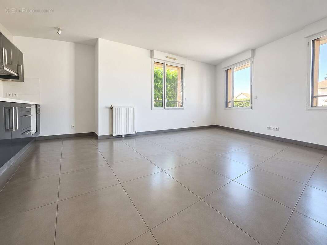 Appartement à MAISONS-ALFORT
