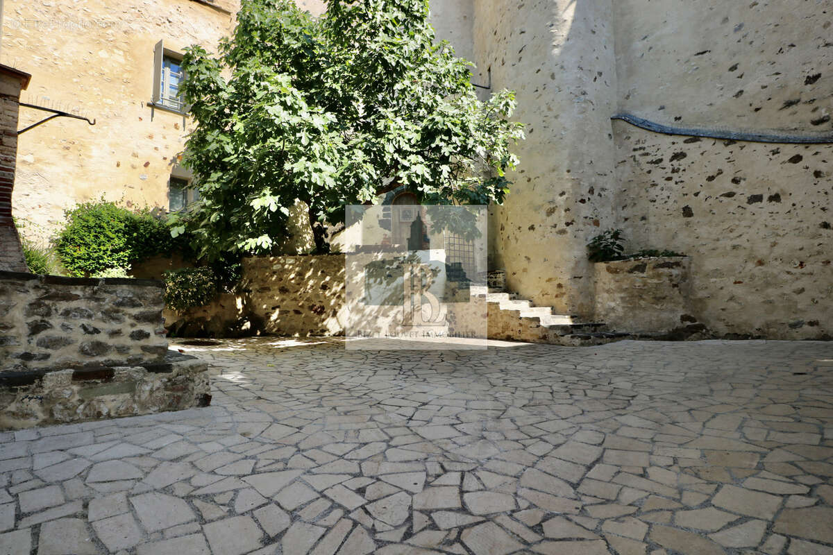 Rare Studio à Saint-Tropez, au calme - photo 7