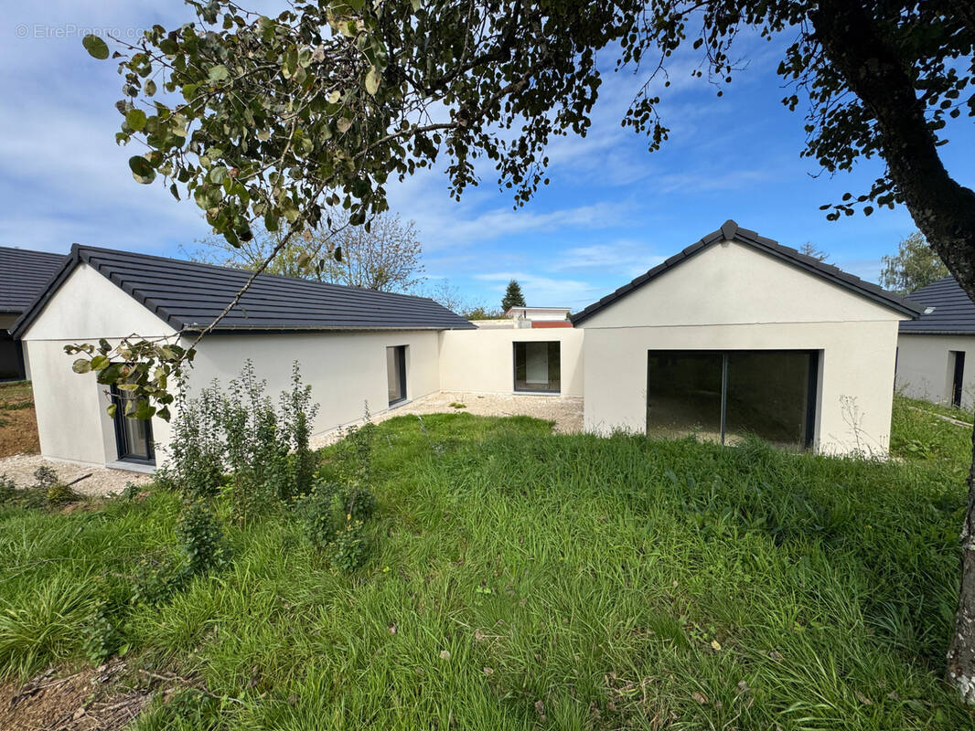 Maison à NANCRAY
