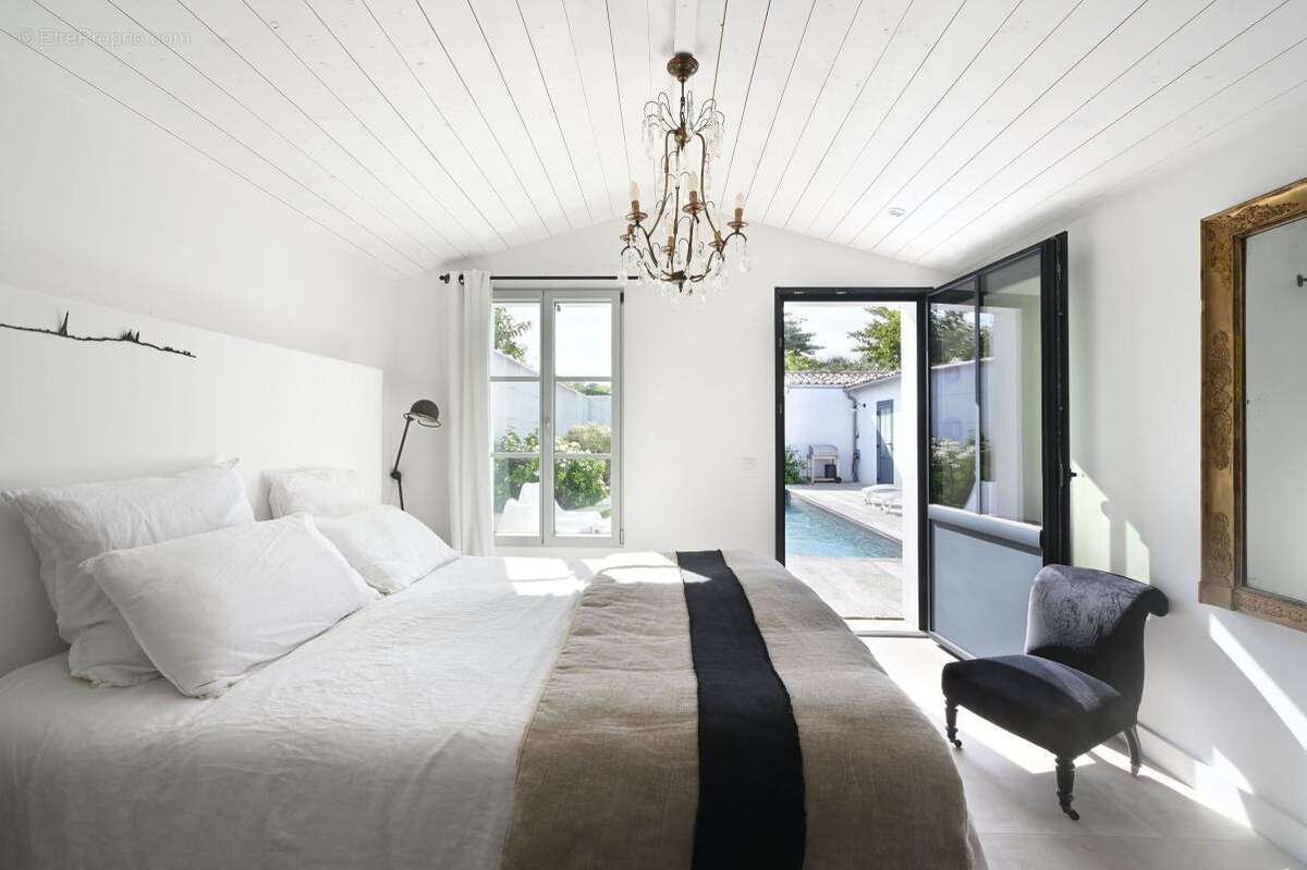 Maison à SAINT-CLEMENT-DES-BALEINES