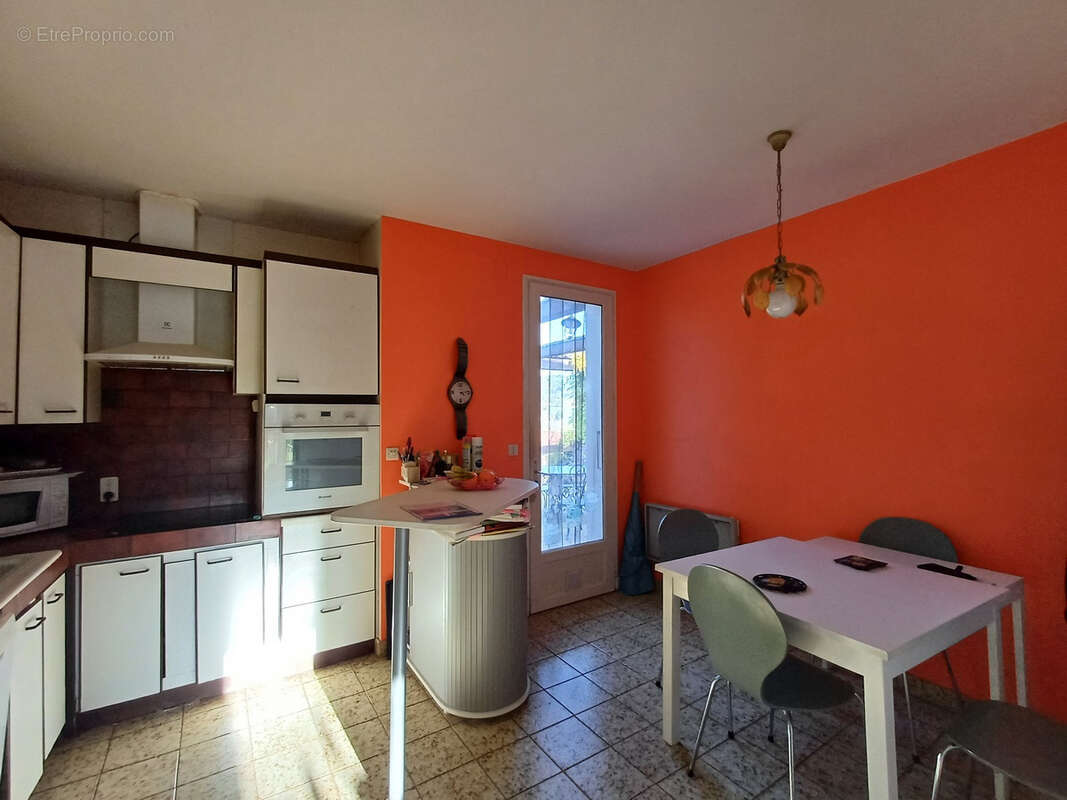 Maison à VILLEFRANCHE-DE-ROUERGUE