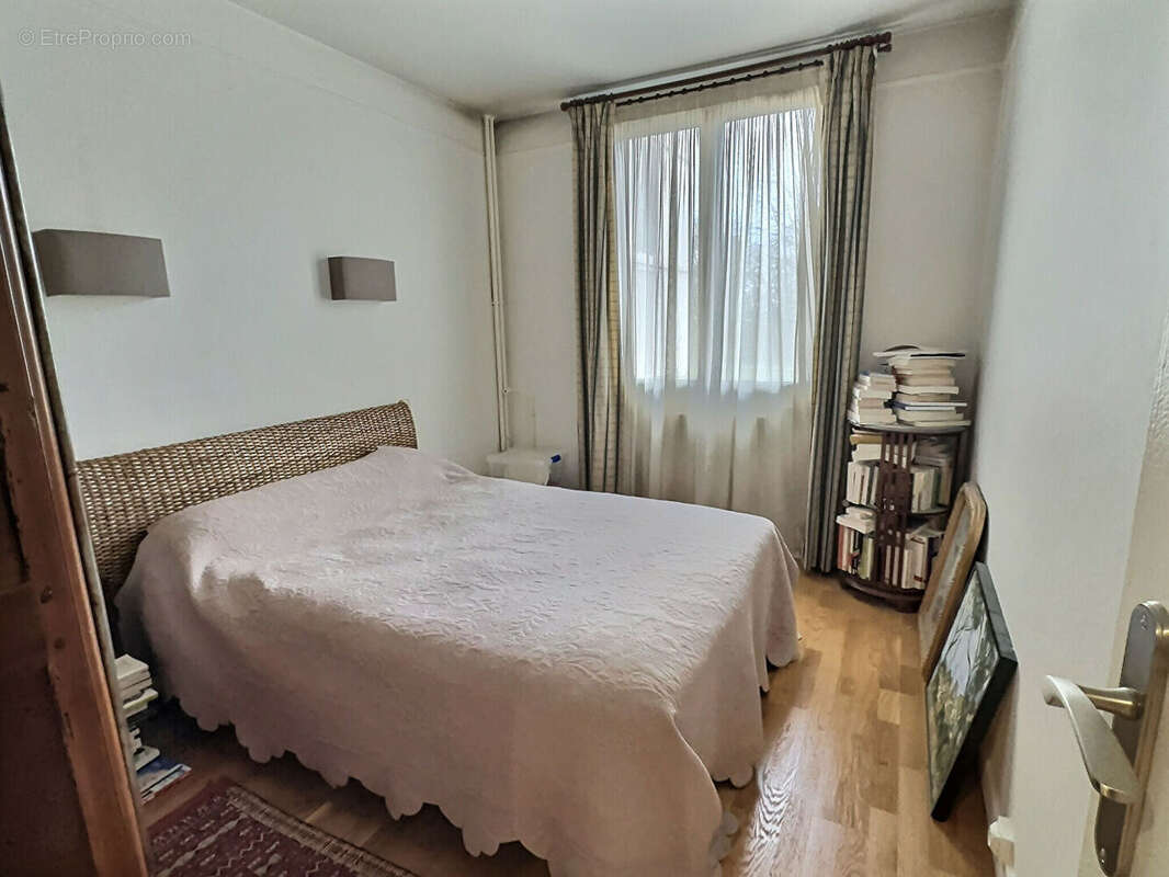 Appartement à IVRY-SUR-SEINE