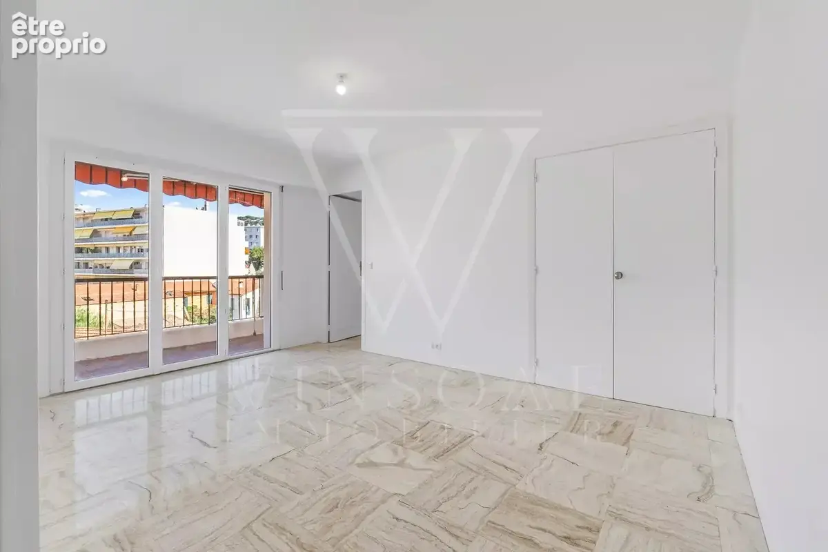 Cannes Gallieni - Lumineux T2 de 40m² refait à neuf avec terrasse - photo 12