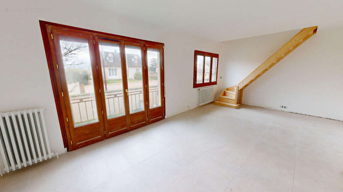 Maison à FONTENAY-SUR-EURE