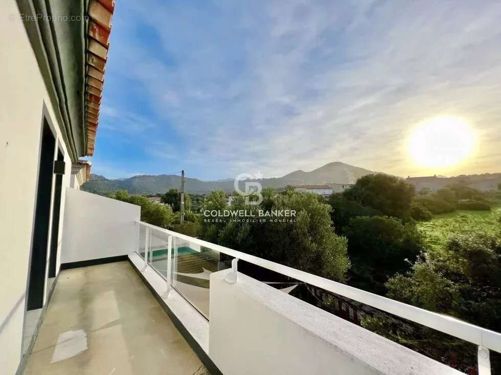 Maison à L'ILE-ROUSSE