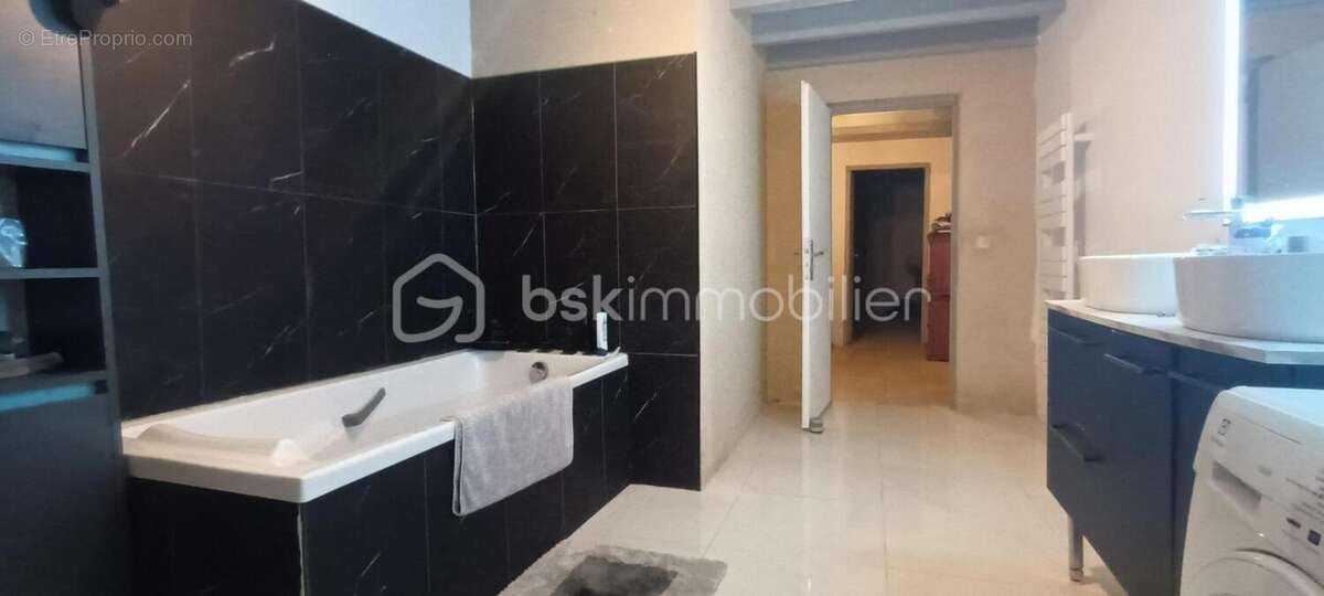 Maison à SAINT-SERNIN