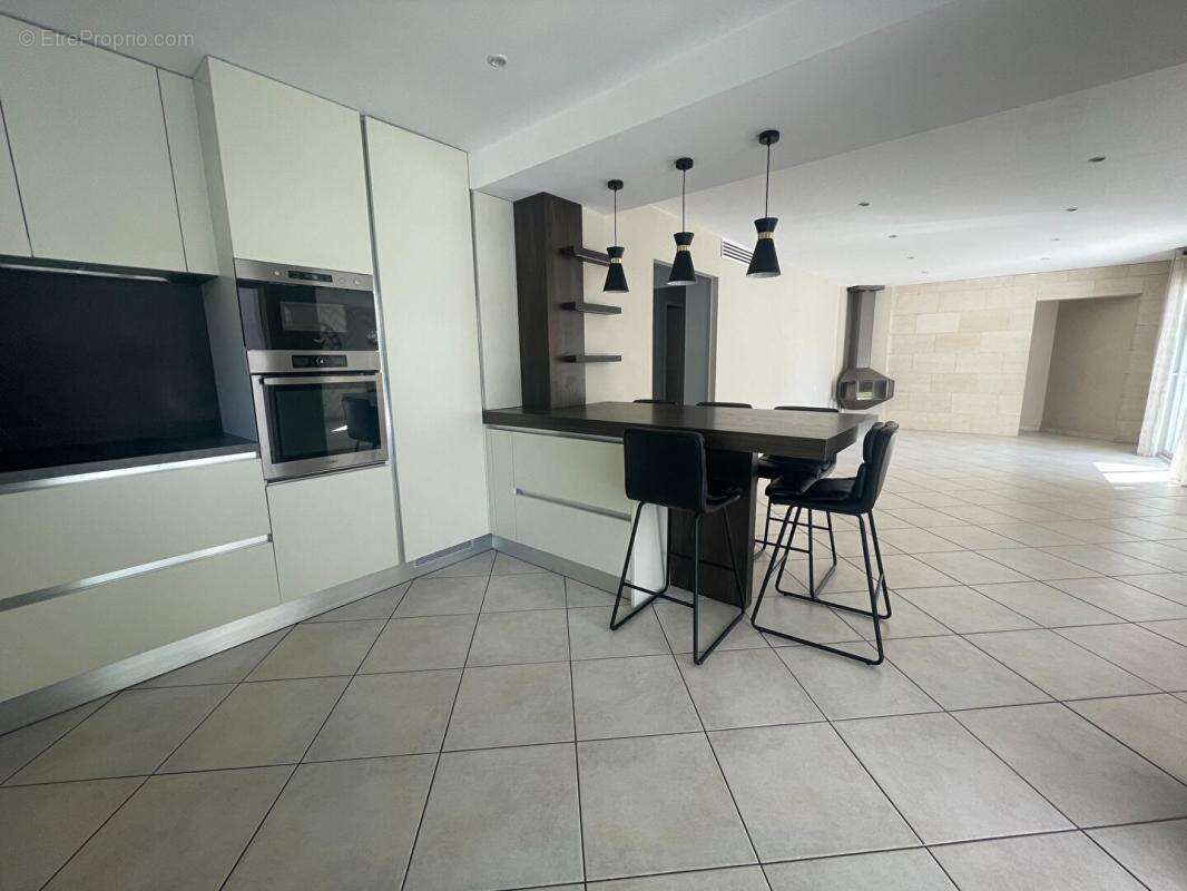 Maison Pessac 7 pièce(s) 5 CHAMBRES + BUREAU 194 m2 - photo 11