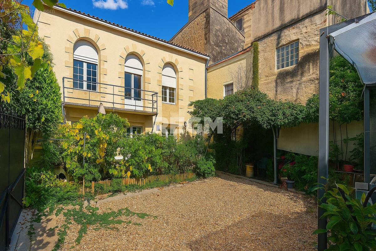 Maison à PAUILLAC
