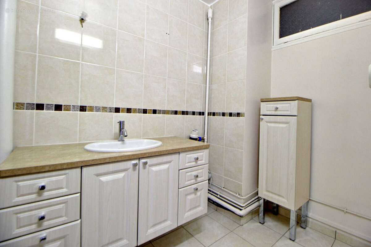 Appartement à VERNEUIL-SUR-SEINE