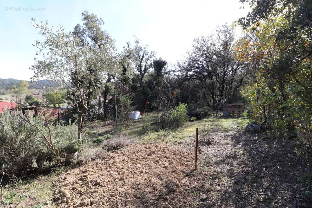 Maison à SAINT-PRIVAT-DES-VIEUX