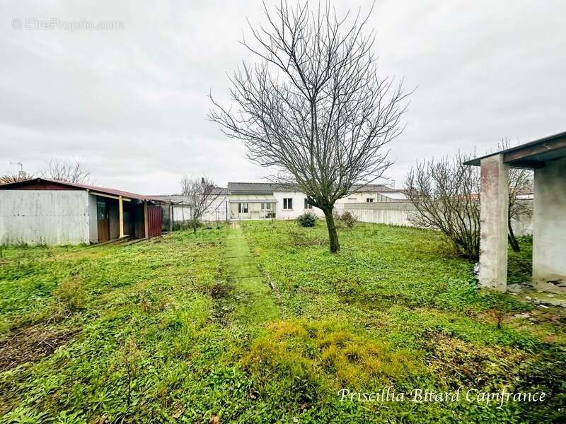 Maison à SAINT-GEORGES-DU-BOIS
