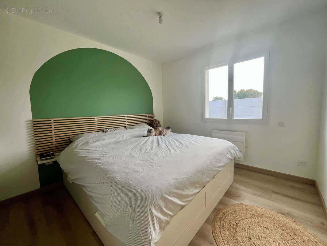 Maison à AMBARES-ET-LAGRAVE