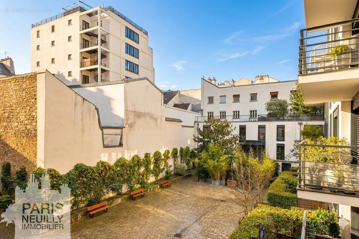 Appartement à PARIS-11E