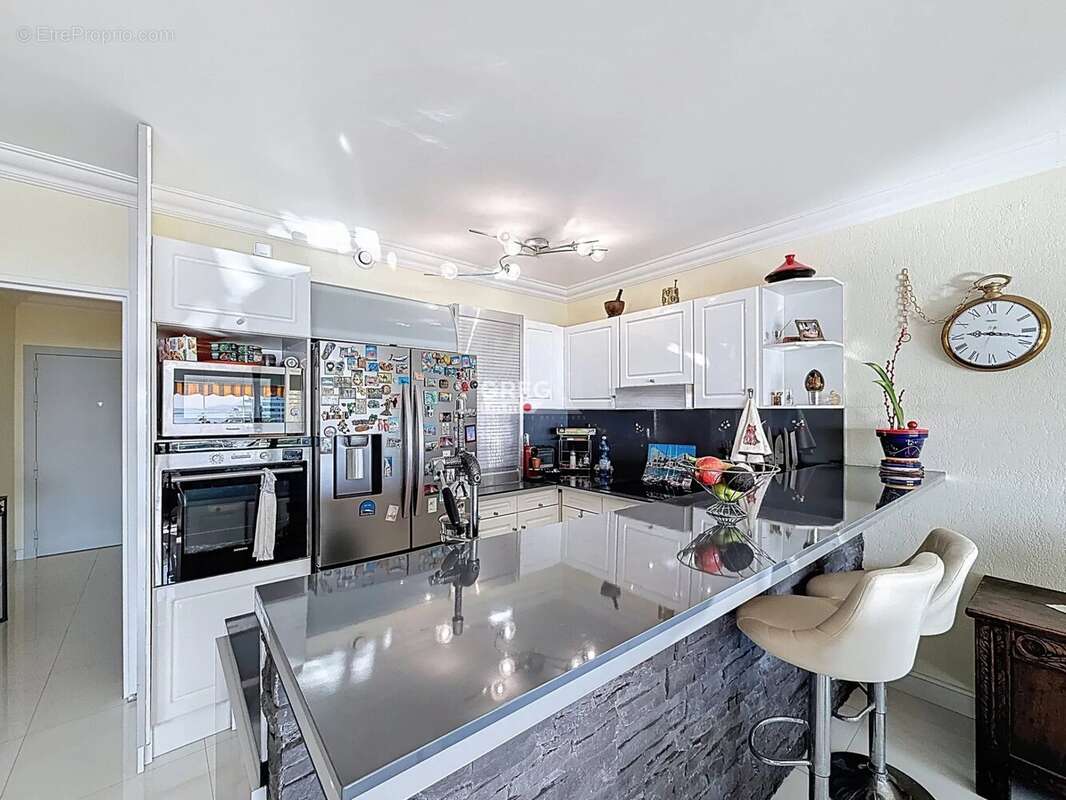 Appartement à VILLENEUVE-LOUBET