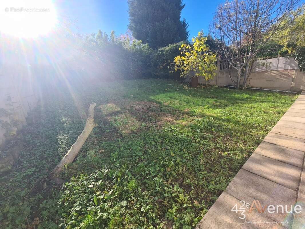 Maison à SAINT-ETIENNE