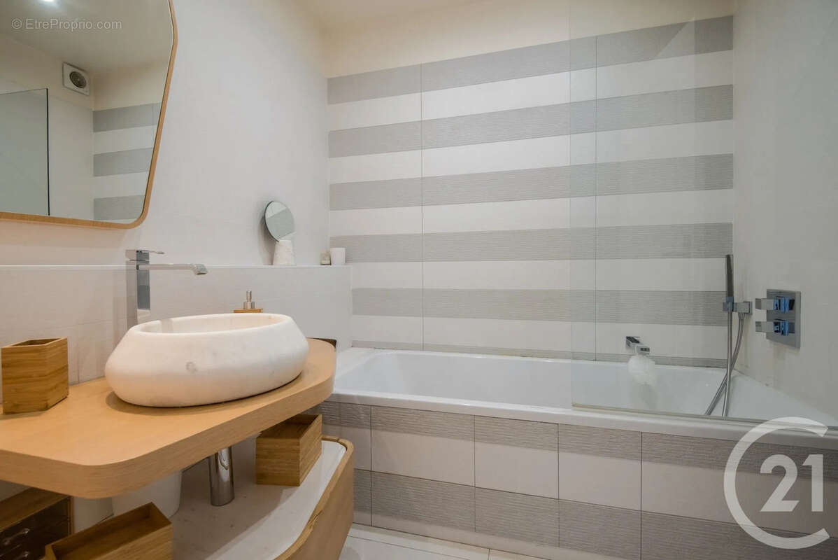 Appartement 81 m² à Nice  - photo 9
