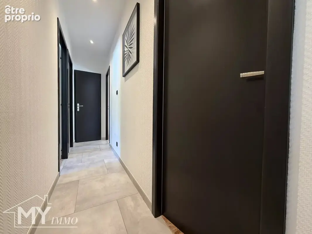 LA FORCE : Maison de 185 m² avec 5 chambres, jardin et piscine. - photo 8