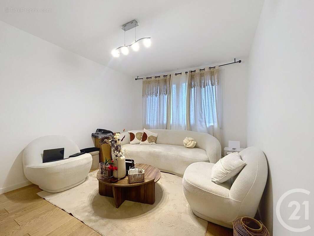 Maison à LA ROCHETTE