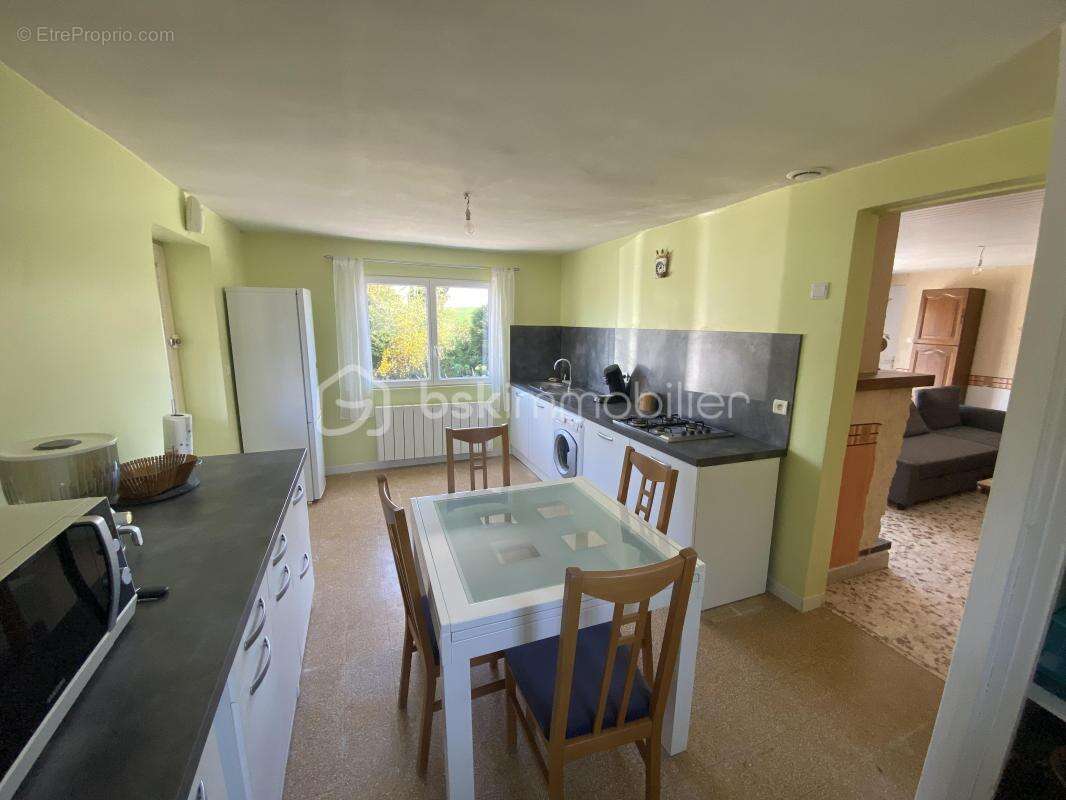 Maison à COURVILLE-SUR-EURE