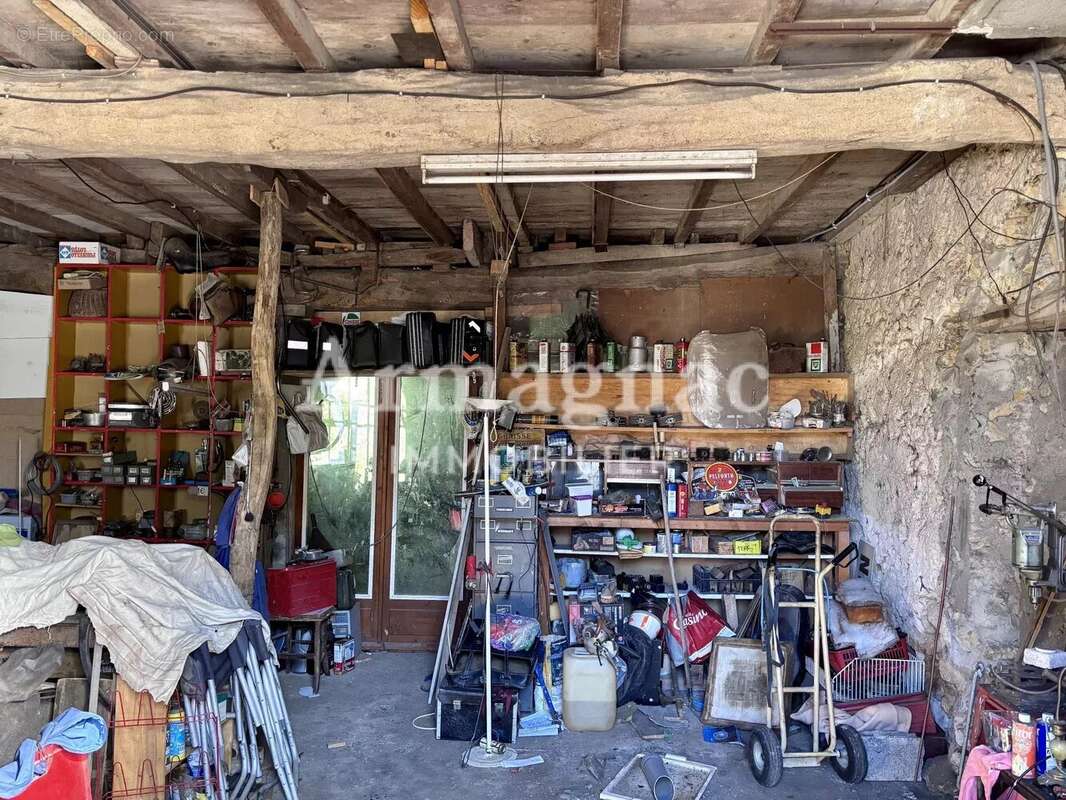 Maison à VIC-FEZENSAC