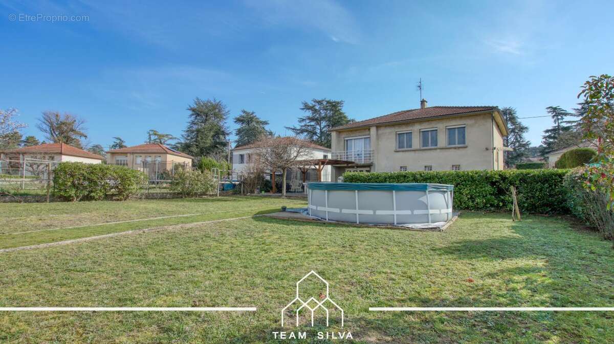 Maison à ROUSSILLON