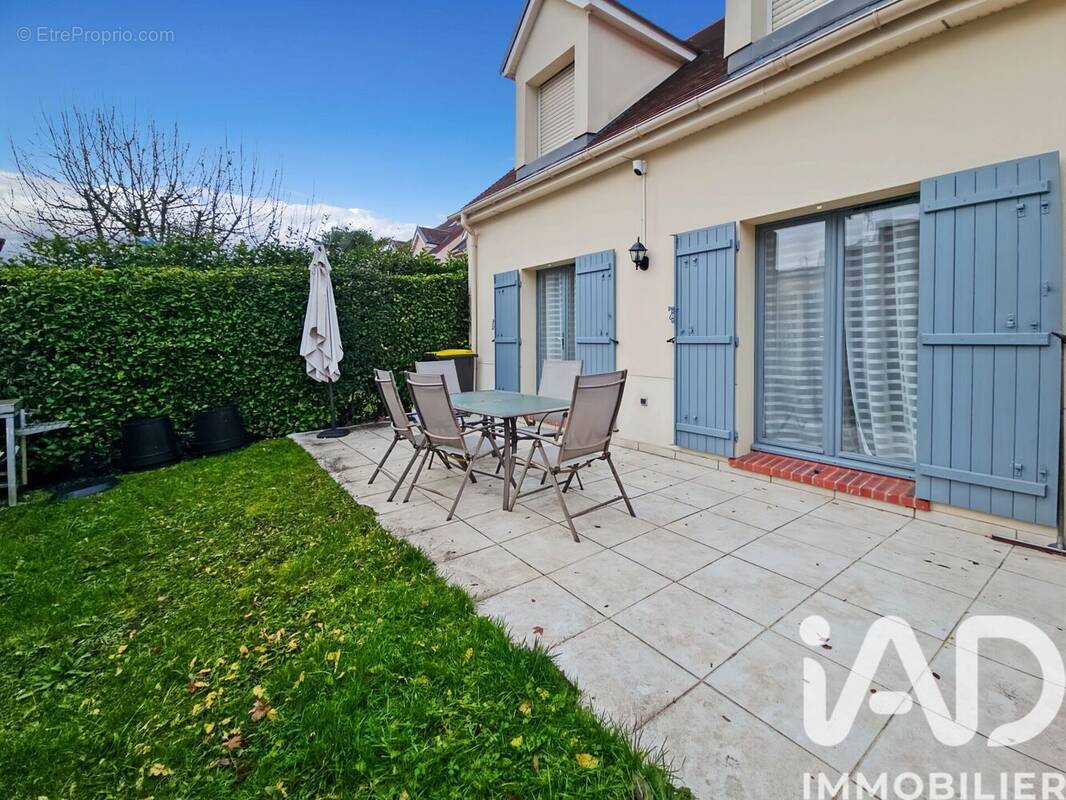 Photo 1 - Maison à LESIGNY