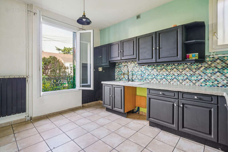 Maison à SAVIGNY-SUR-ORGE