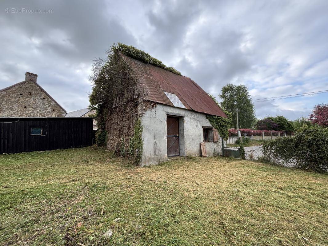Maison à GIEL-COURTEILLES