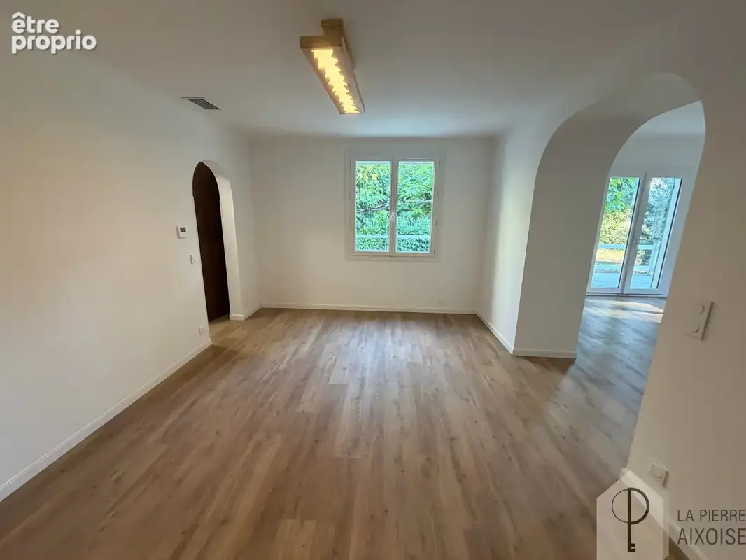 Maison rénovée T5 plain pied Eguilles Sud - photo 19