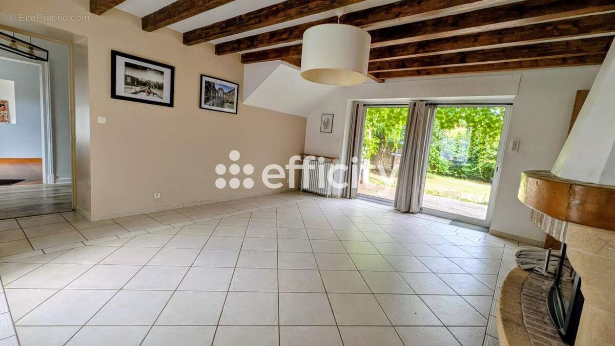 Maison à PIERRECLOS