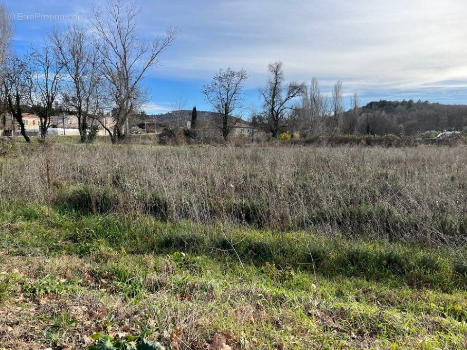 Terrain à PUYGIRON