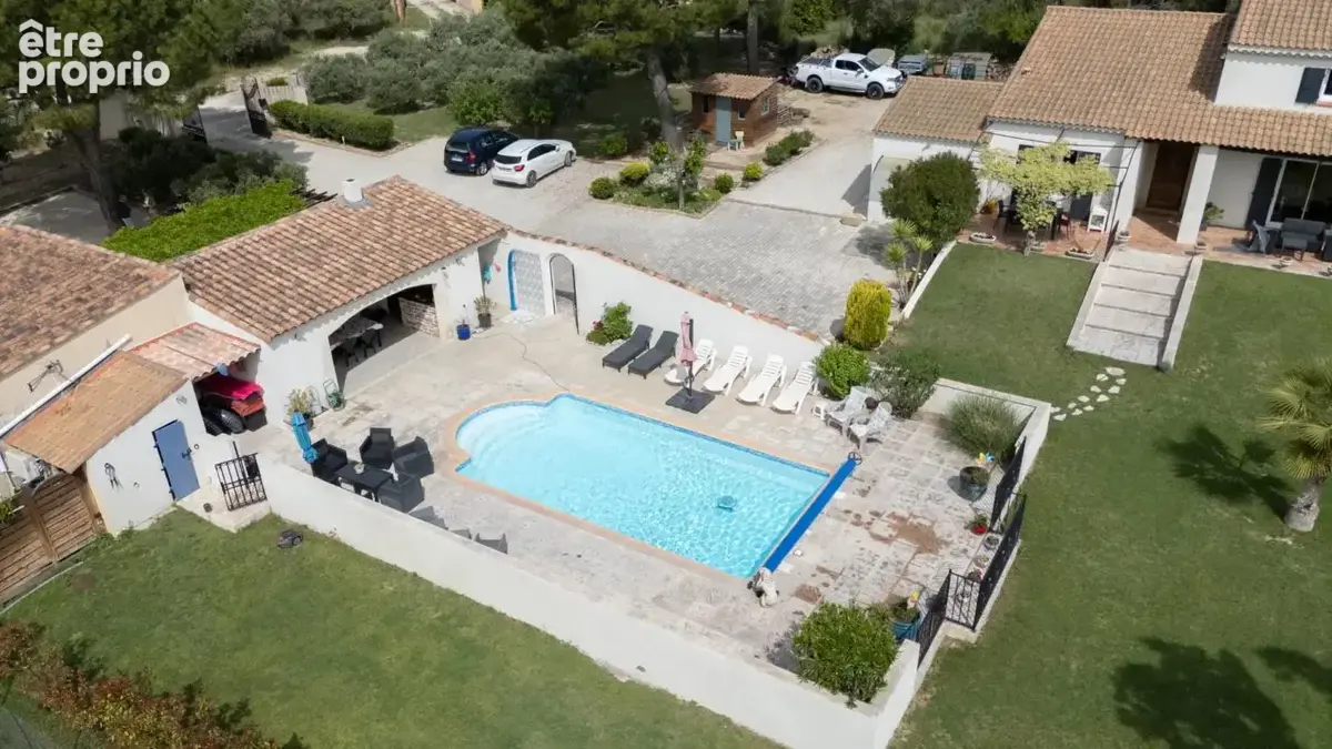Maison à LA FARE-LES-OLIVIERS