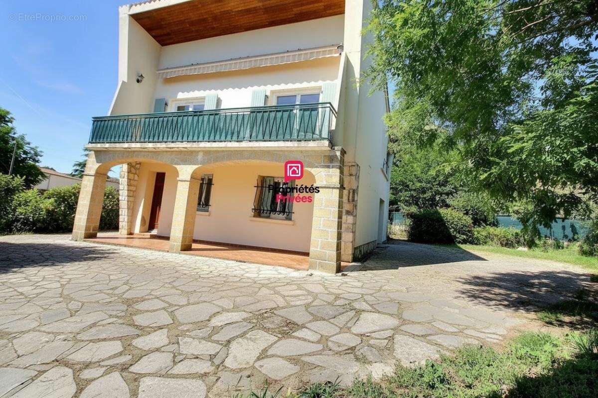 Maison à QUISSAC