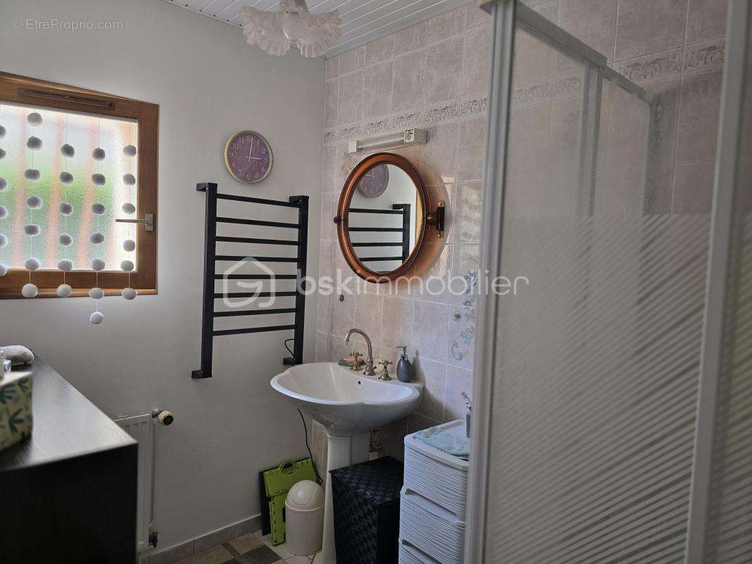 Maison à NOYAL-CHATILLON-SUR-SEICHE